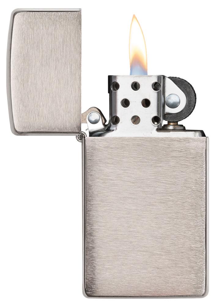 Vooraanzicht Slim Chrome Brushed basismodel geopend met vlam