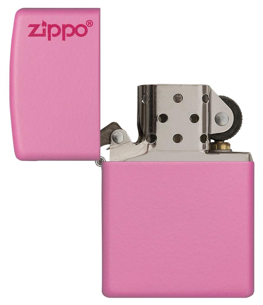 Vooraanzicht Zippo aansteker Pink Matte basismodel met Zippo-logo geopend