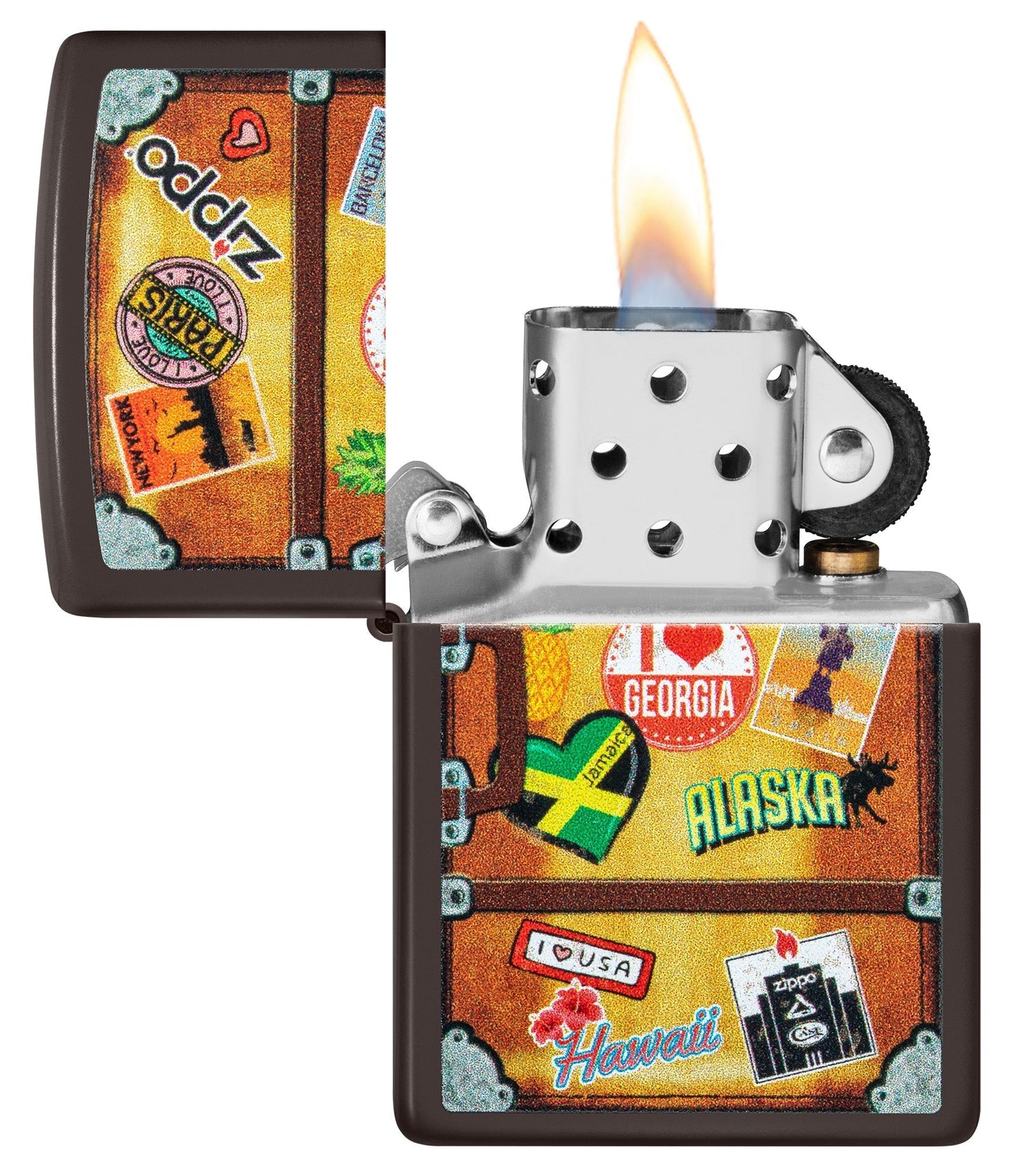 Zippo-aansteker vooraanzicht in bruin met een houder met verschillende stadsstickers, zoals Parijs, Hawaï, Barcelona, New York geopend met vlam