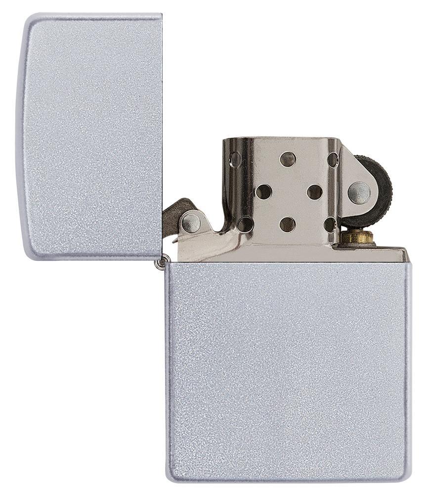 Vooraanzicht Zippo aansteker Satin Chrome basismodel geopend 