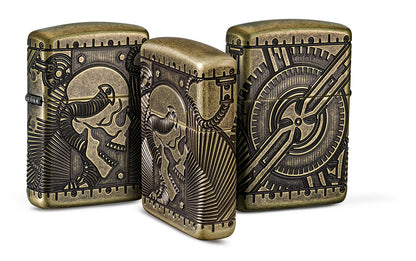 Gegroepeerde aanzicht Zippo-aansteker messing antiek met diep gegraveerd doodshoofd met mechanische elementen
