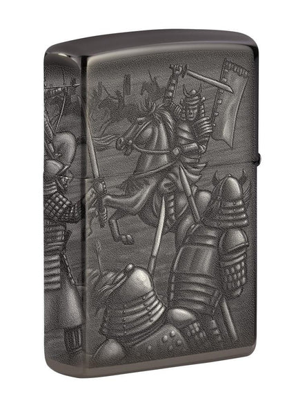 Achteraanzicht Zippo-aansteker zwart glanzend met strijdtafereel als print