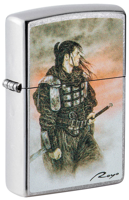 Zippo aansteker vooraanzicht ¾ hoek kleurenillustratie van een Aziatische krijger in groen gevechtstenue in de mist van de zonsondergang.