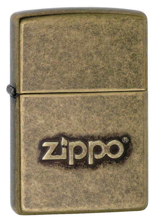 Vooraanzicht 3/4 hoek Zippo-aansteker messing antiek Zippo-logo gestempeld op onderste deel