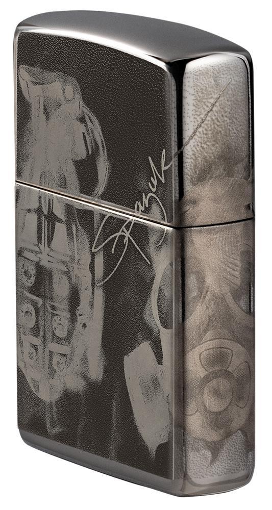 Zijaanzicht Zippo-aansteker High Polish Black met ontwerp van kunstenaar Spazuk